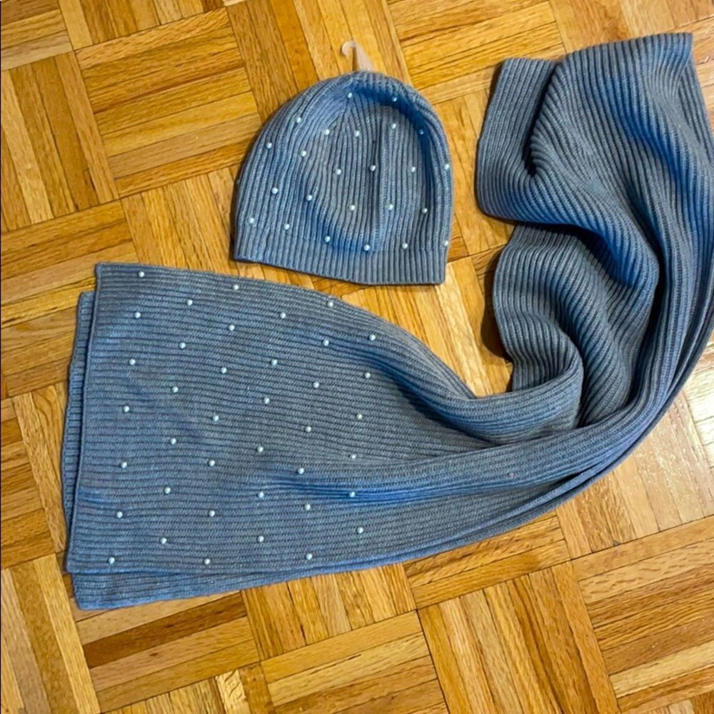 JCrew matching hat and scarf set